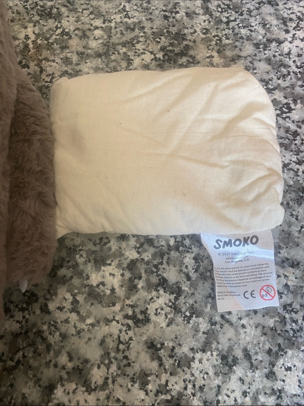 NWT SMOKO Sloth Plush With Heatable Pouch - Picture 10 of 11